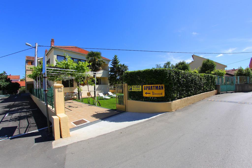 Apartments Vedrana Zadar Extérieur photo